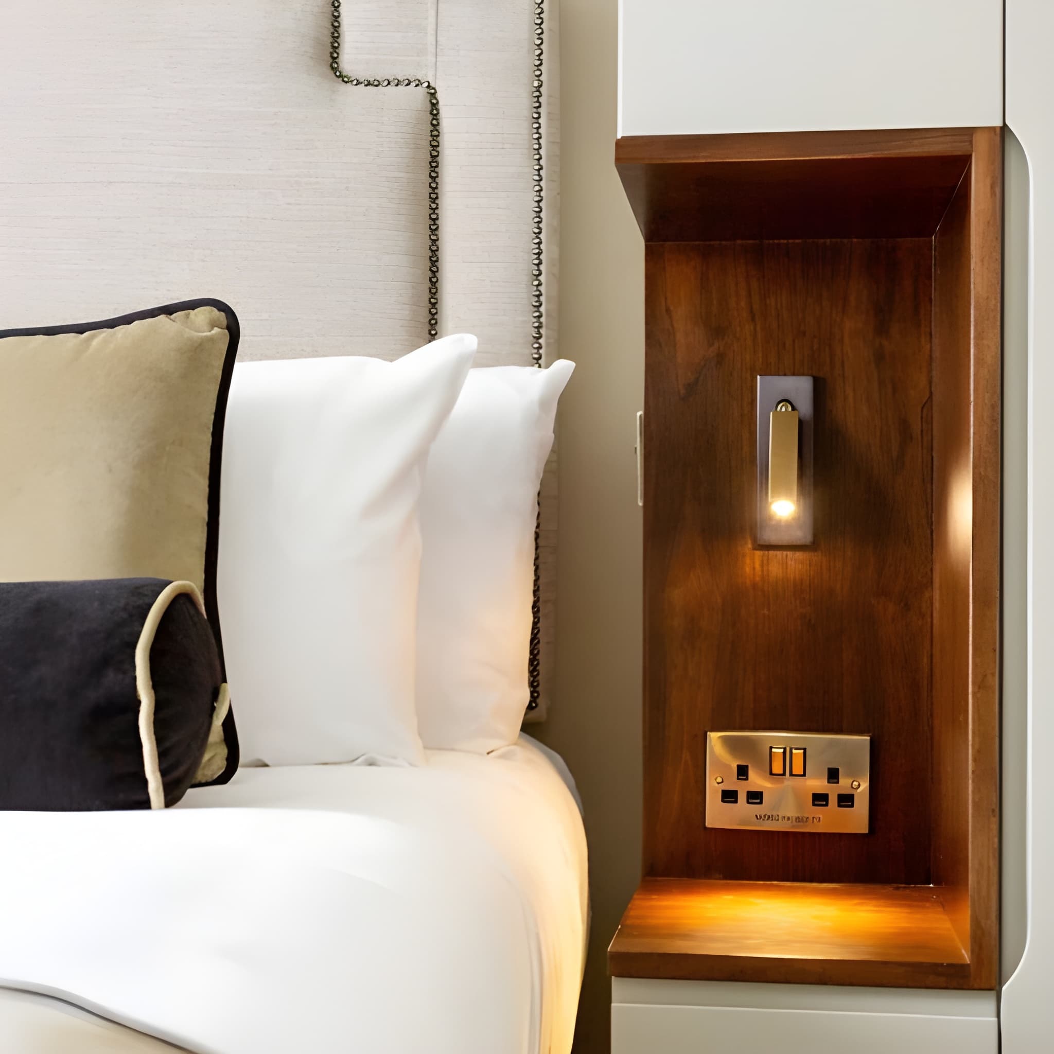 Wall Sconce with Light